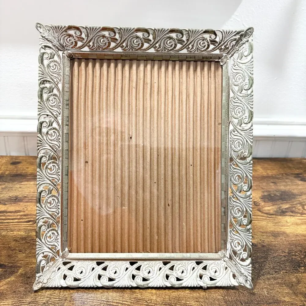 Vintage Metal Filigree Photo Picture Frame MCM Gold Brass Hollywood Regency